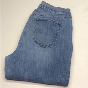 OLD NAVY CURVY BOOTCUT JEANS 16/33x30 ⭐️
